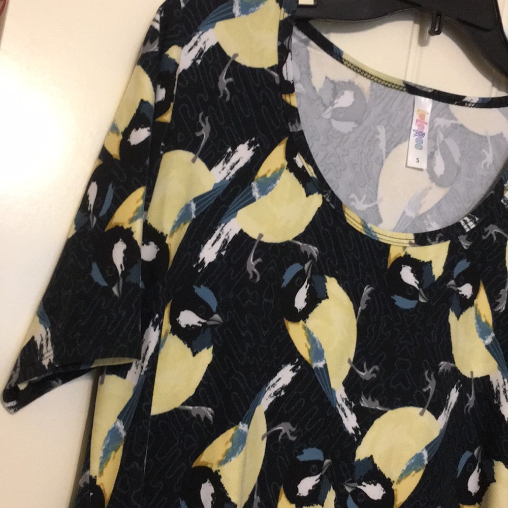 Lularoe perfect tee. Bird print!